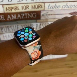 (Only Band) Silicone Band Compatible with Apple Watch Band Se 1/2/3/4/5/6/7